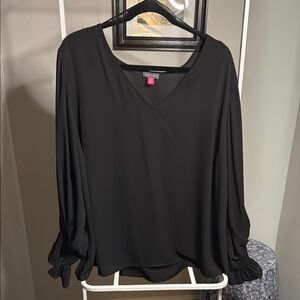 Vince Camuto Black Relaxed Long Sleeve Blouse